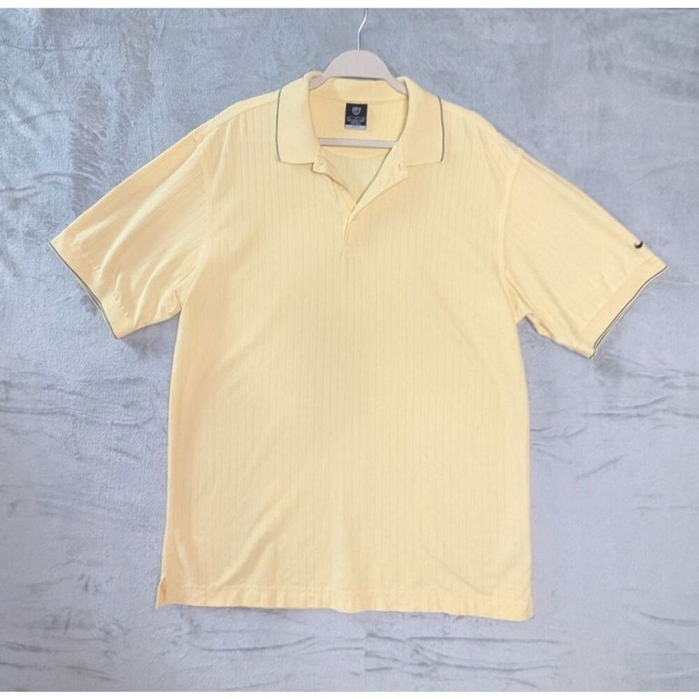 Mens Nike polo yellow size large golf polo